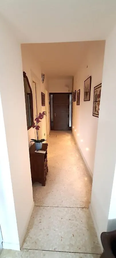 Elisabeth Waterfront Apartment البندقية