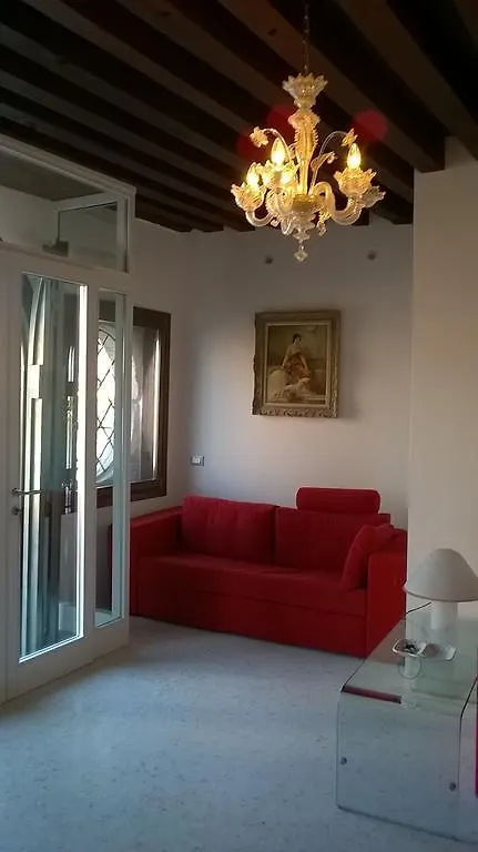 Elisabeth Waterfront Apartment البندقية إيطاليا