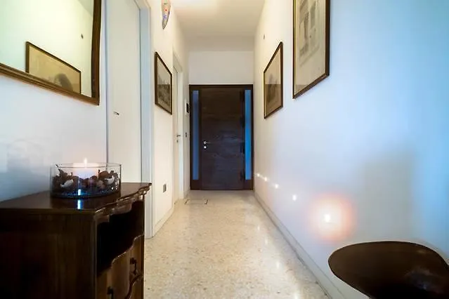 Elisabeth Waterfront Apartment البندقية إيطاليا