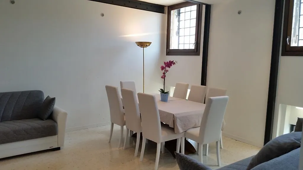 Elisabeth Waterfront Apartment البندقية إيطاليا
