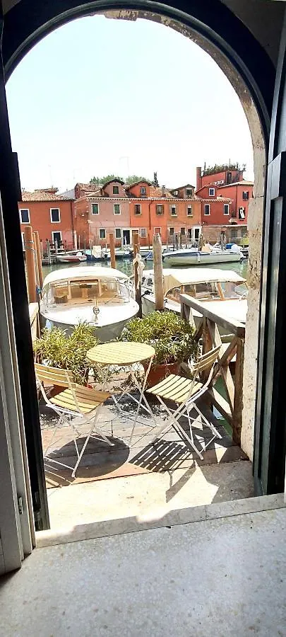 Elisabeth Waterfront Apartment Venice