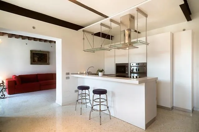 Elisabeth Waterfront Apartment Venedig 0*,